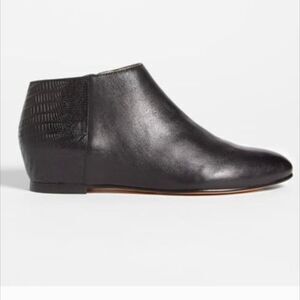 Elizabeth and James Cohl Black Leather Croc Ankle Boots Booties Size 6 excellent